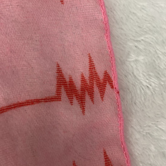 Lifeline pink and red hearts sheer scarf - Picture 15 of 17